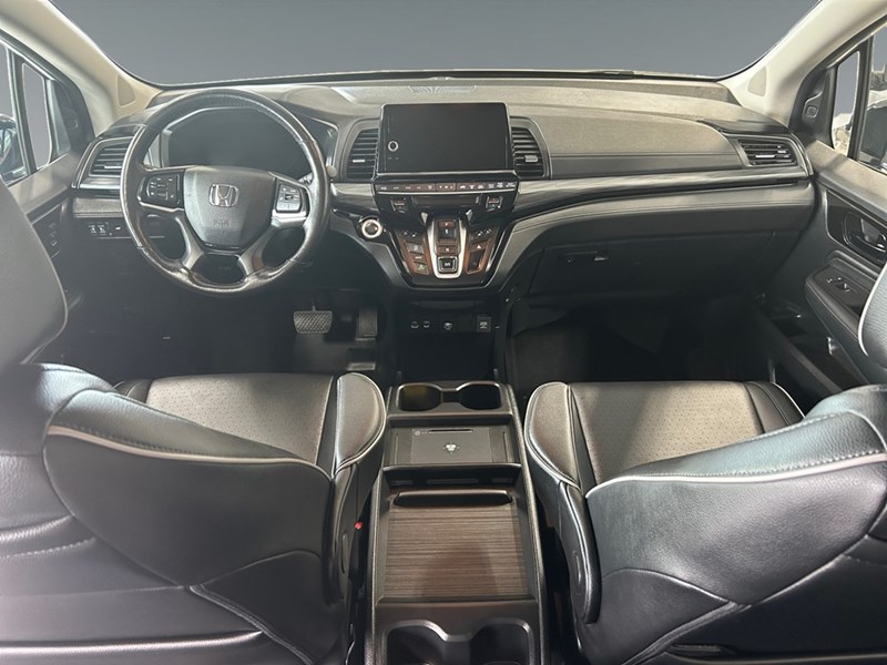 2025 Honda Odyssey Touring Auto