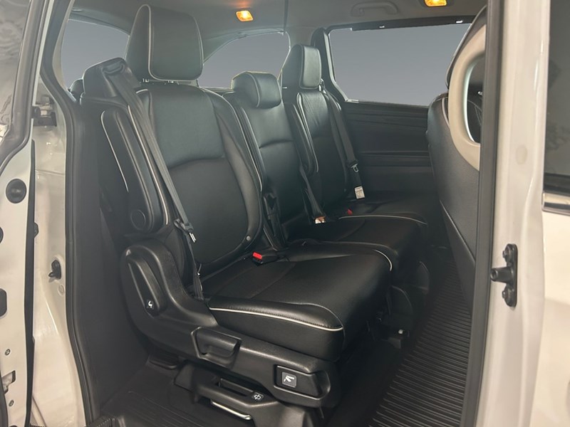 2025 Honda Odyssey Touring Auto