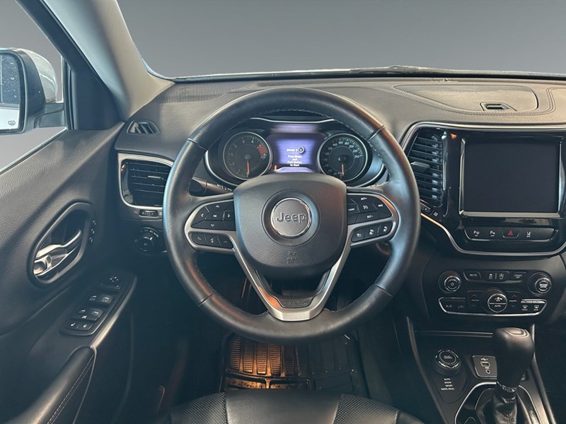 2019 Jeep Cherokee Limited 4x4 | Ultra Ultra Low KM's