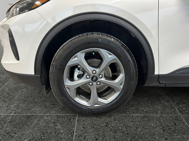 2025 Ford Escape ST-Line Select AWD | Like NEW