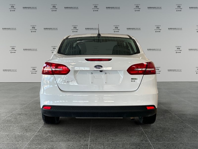 2017 Ford Focus SE | Low KM's