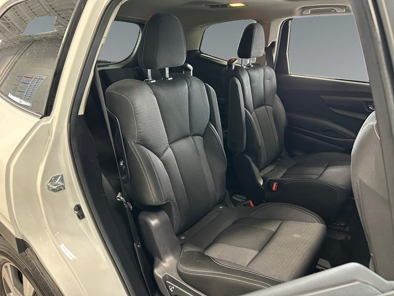 2023 Subaru Ascent Touring 7-Passenger | Low KM's