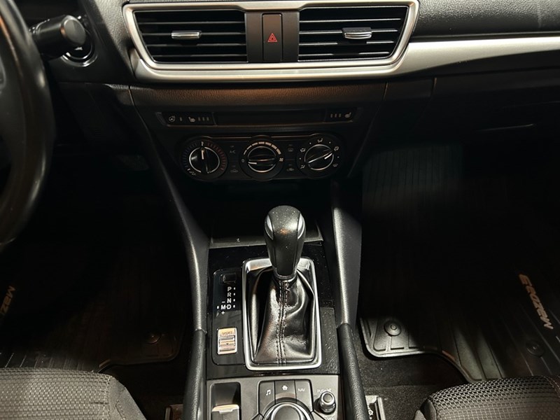 2018 Mazda Mazda3 GS | Sunroof | Ultra Low KM's