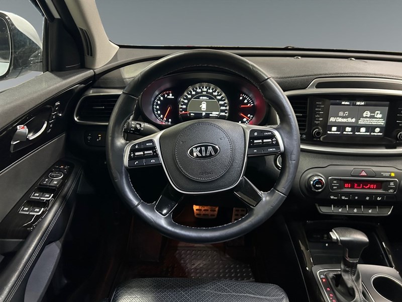 2020 Kia Sorento EX + V6 AWD | 7-Pass | Ultra Low KM's
