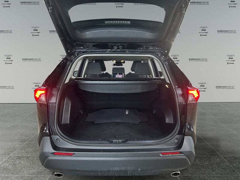 2021 Toyota RAV4 XLE AWD