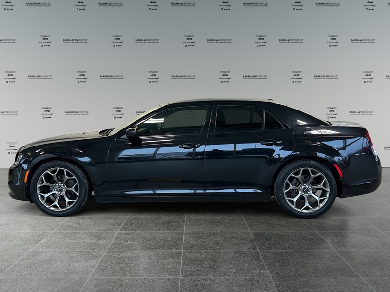 2015 Chrysler 300 4dr Sdn 300S RWD