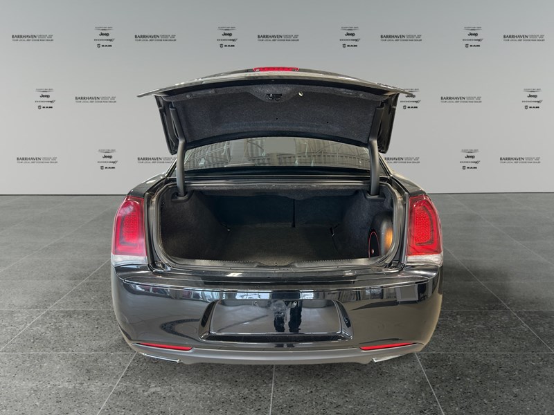 2015 Chrysler 300 4dr Sdn 300S RWD