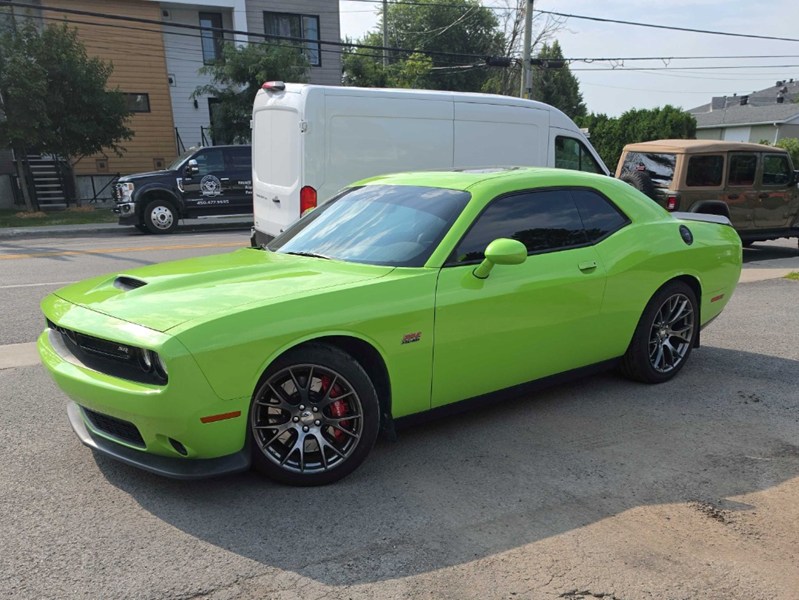 2015 Dodge Challenger SRT 392 | 6-Speed | Ultra Low KM's