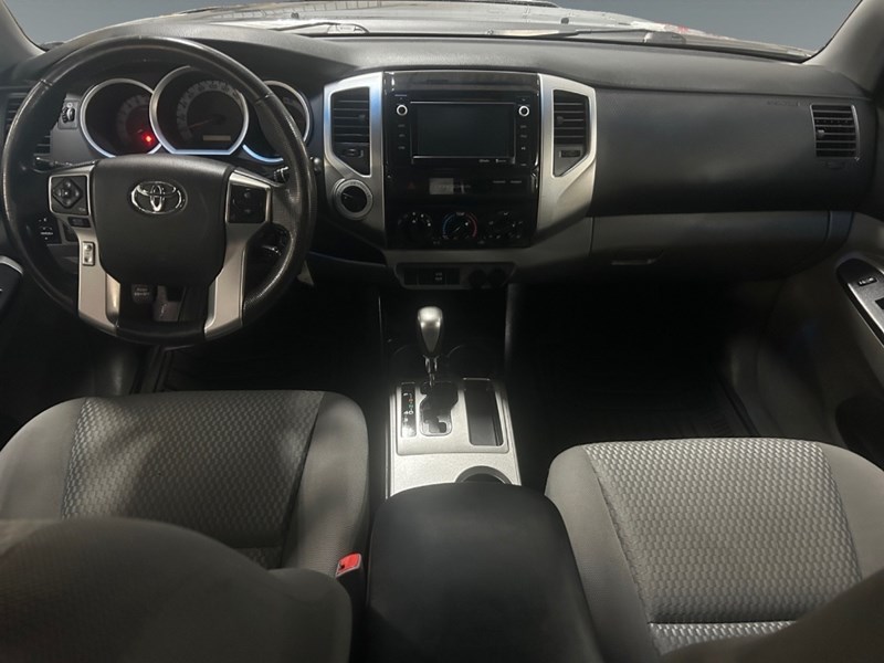 2015 Toyota Tacoma 4WD Access Cab V6 Auto | Ultra Low KM's