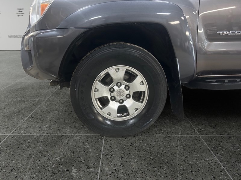 2015 Toyota Tacoma 4WD Access Cab V6 Auto | Ultra Low KM's