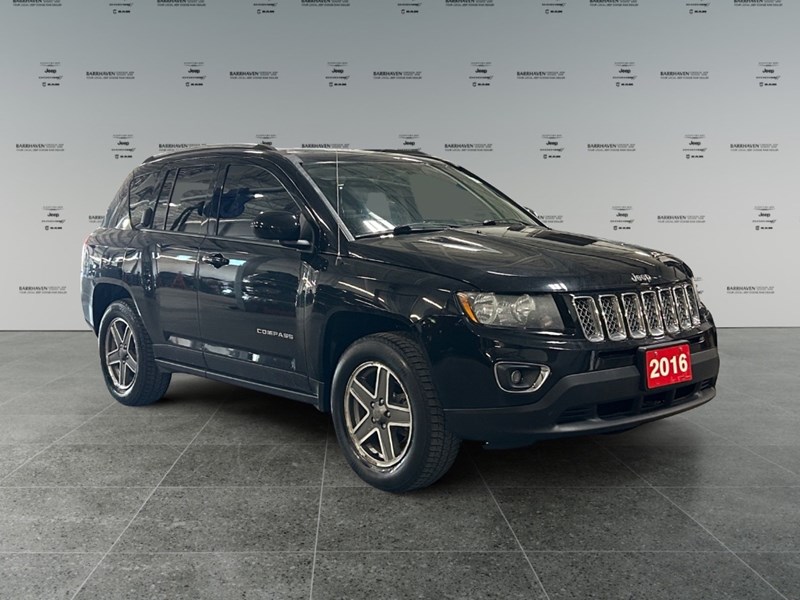 2016 Jeep Compass 4WD High Altitude | Sunroof | Leather | Low KM's