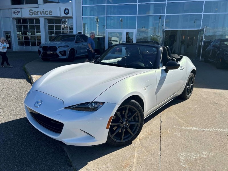 2016 Mazda MX-5 GS | Ultra Low KM's