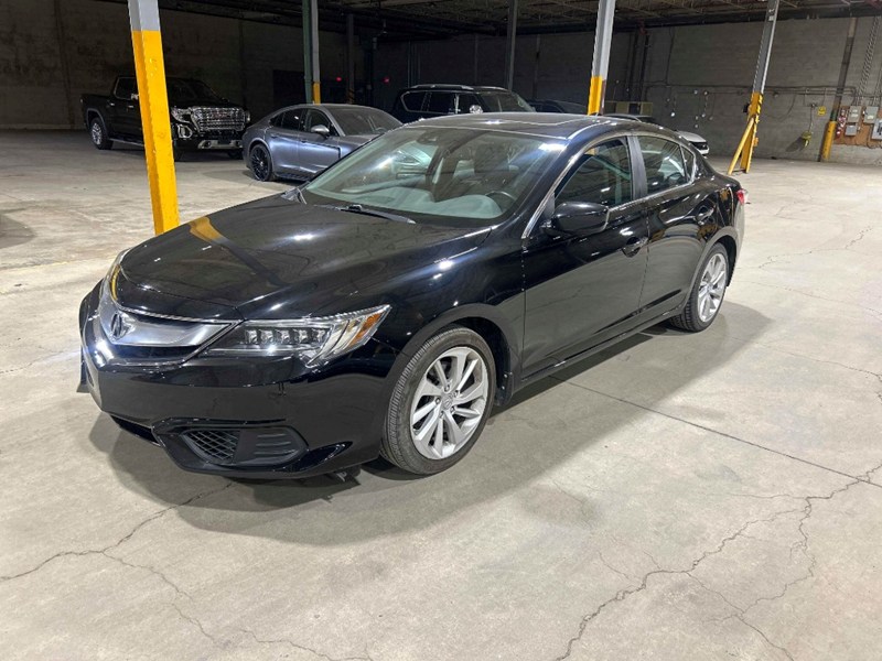 2017 Acura ILX Premium | Ultra Low KM's
