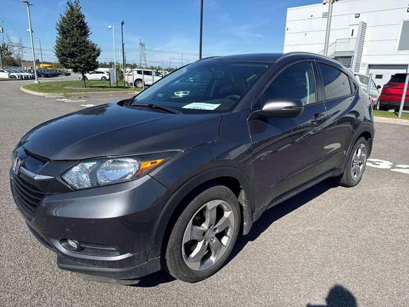2017 Honda HR-V AWD EX-L w/Navi | Ultra Low KM's