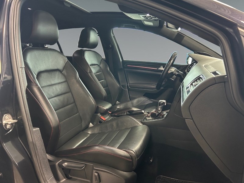 2018 Volkswagen Golf GTI Autobahn DSG | Low KM's