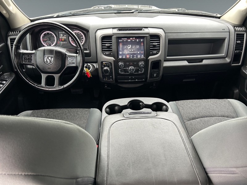 2019 RAM 1500 Classic Express Night 4X4