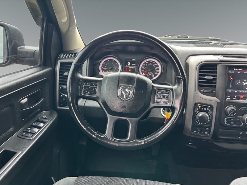 2019 RAM 1500 Classic Express Night 4X4