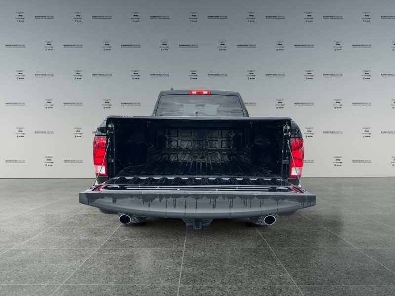 2019 RAM 1500 Classic Express Night 4X4