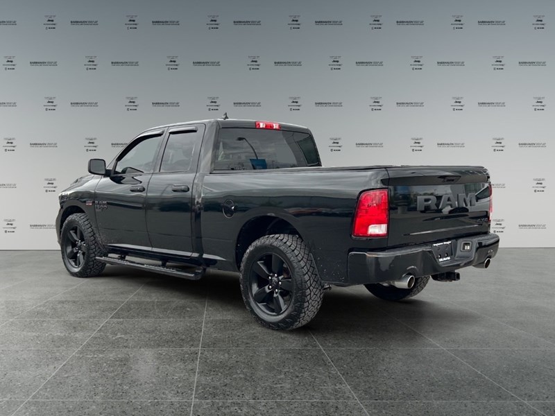2019 RAM 1500 Classic Express Night 4X4