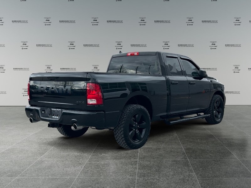 2019 RAM 1500 Classic Express Night 4X4