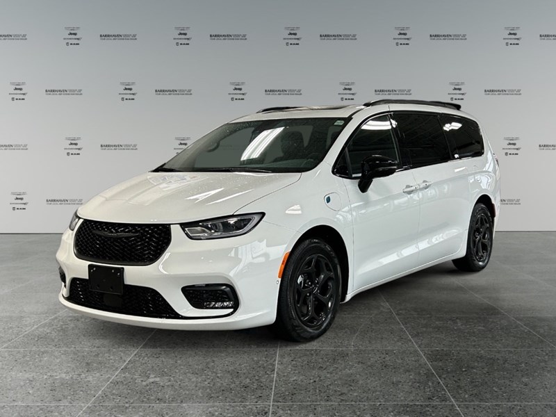 2024 Chrysler Pacifica Hybrid Premium S Appearance