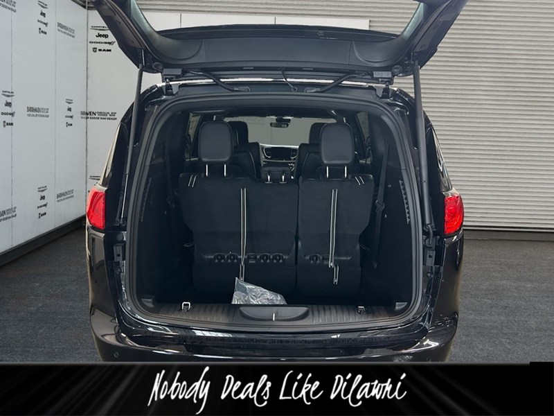 2027 Chrysler Grand Caravan SXT