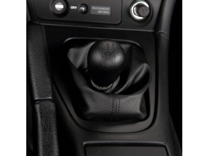 2000 Mazda MX-5 Miata 2dr Conv Auto Interior Shot 4