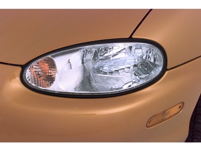 2000 Mazda MX-5 Miata 2dr Conv Auto Exterior Shot 7