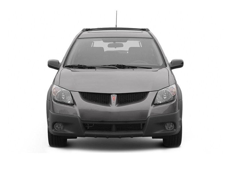 2004 Pontiac Vibe 4dr Wgn FWD Exterior Shot 6