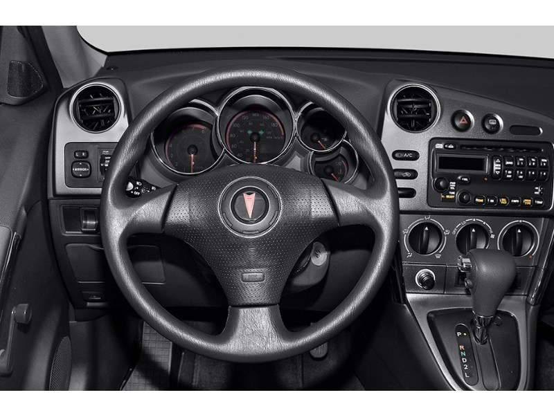 2004 Pontiac Vibe 4dr Wgn FWD Interior Shot 3