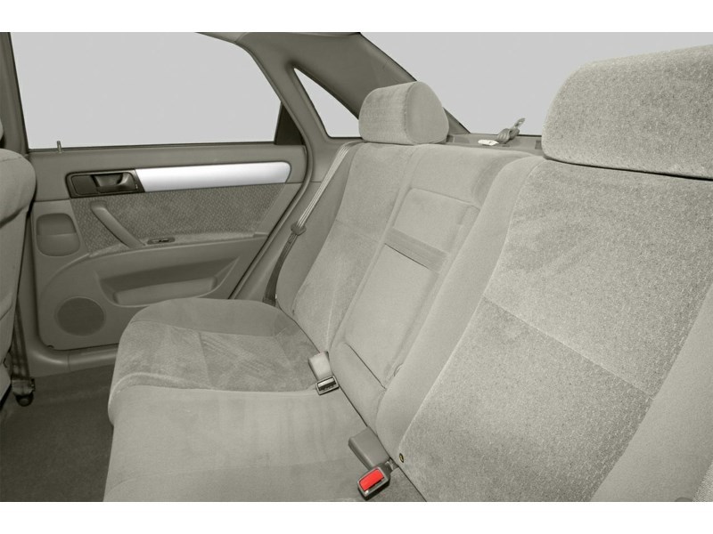 2005 Chevrolet Optra 4dr Sdn LS Interior Shot 6