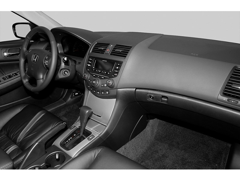 2005 Honda Accord 4dr EX-L Auto Interior Shot 1