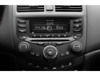 2005 Honda Accord 4dr EX-L Auto Interior Shot 2