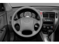 2008 Hyundai Tucson FWD 4dr I4 Auto GL Interior Shot 3