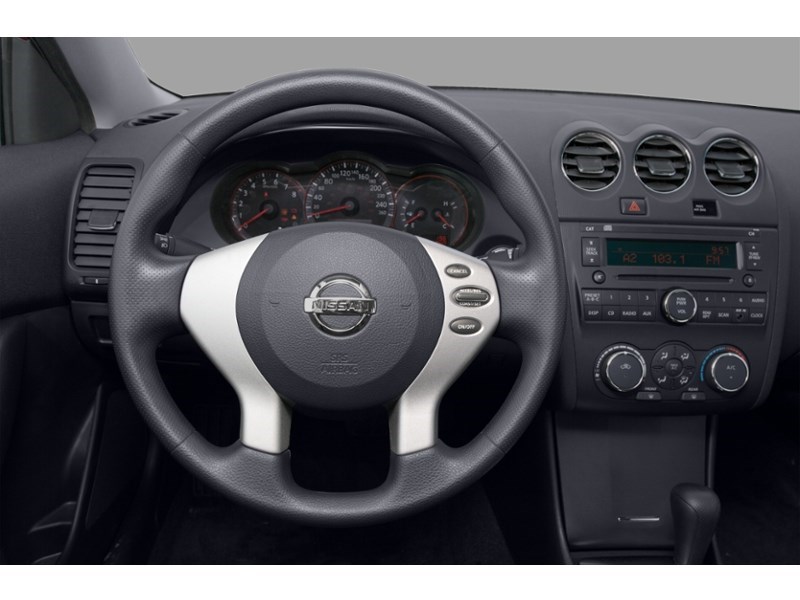 2008 Nissan Altima 4dr Sdn I4 CVT 2.5 S Interior Shot 3