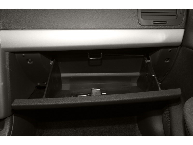 2009 Chevrolet Cobalt 2dr Cpe LT w/2LT Interior Shot 4