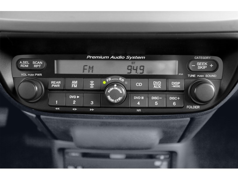 2009 Honda Odyssey 5dr Wgn Touring w/RES & Navi Interior Shot 2