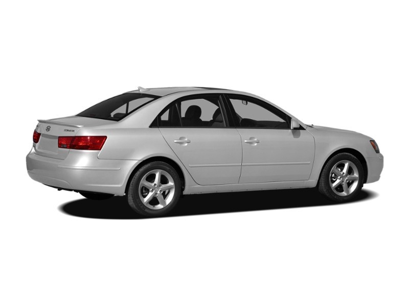 2009 Hyundai Sonata 4dr Sdn I4 Auto GL Exterior Shot 2
