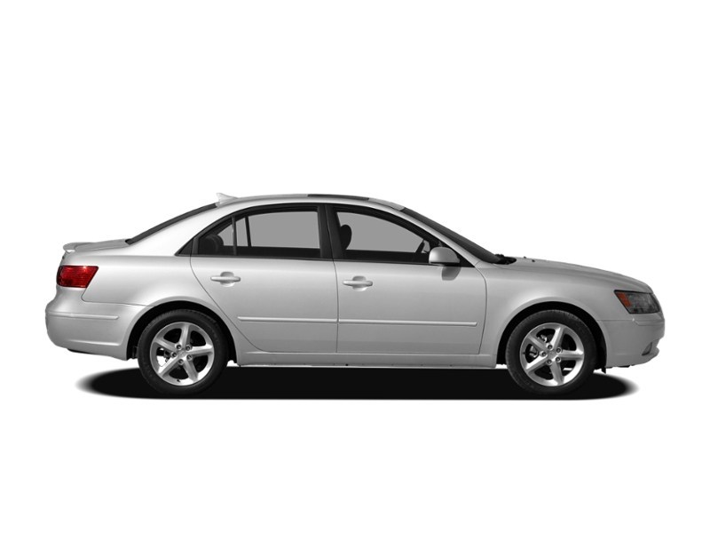 2009 Hyundai Sonata 4dr Sdn I4 Auto GL Exterior Shot 16