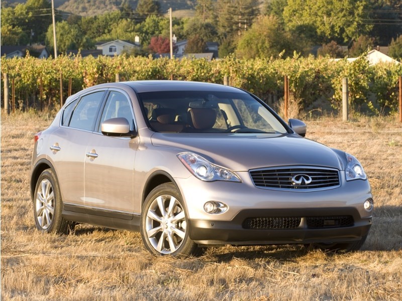 2010 INFINITI EX35 Luxury OEM Shot 4