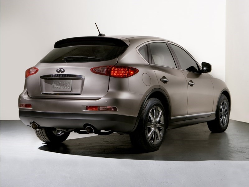 2010 INFINITI EX35 Luxury OEM Shot 5
