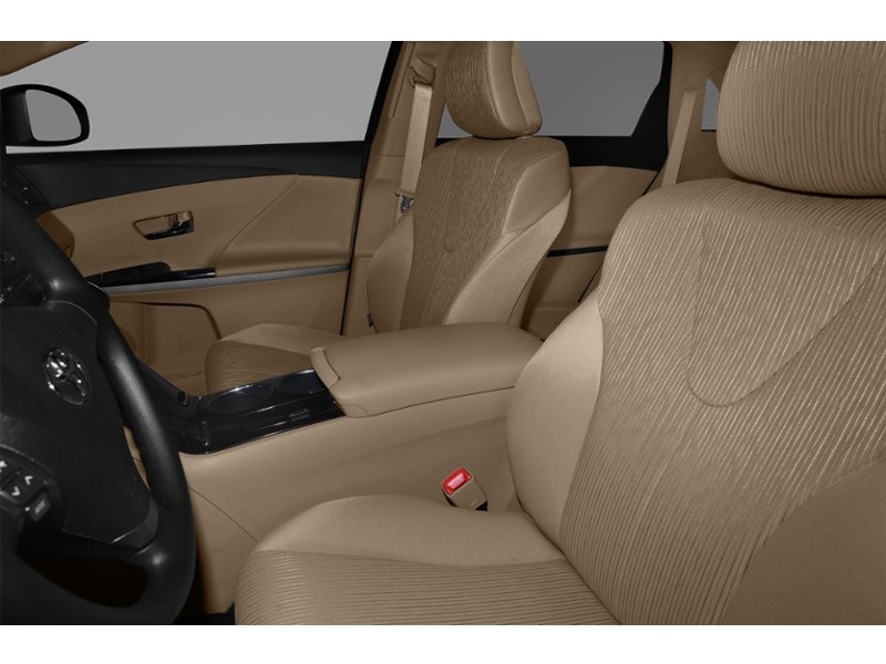 2010 Toyota Venza 4dr Wgn AWD Interior Shot 5