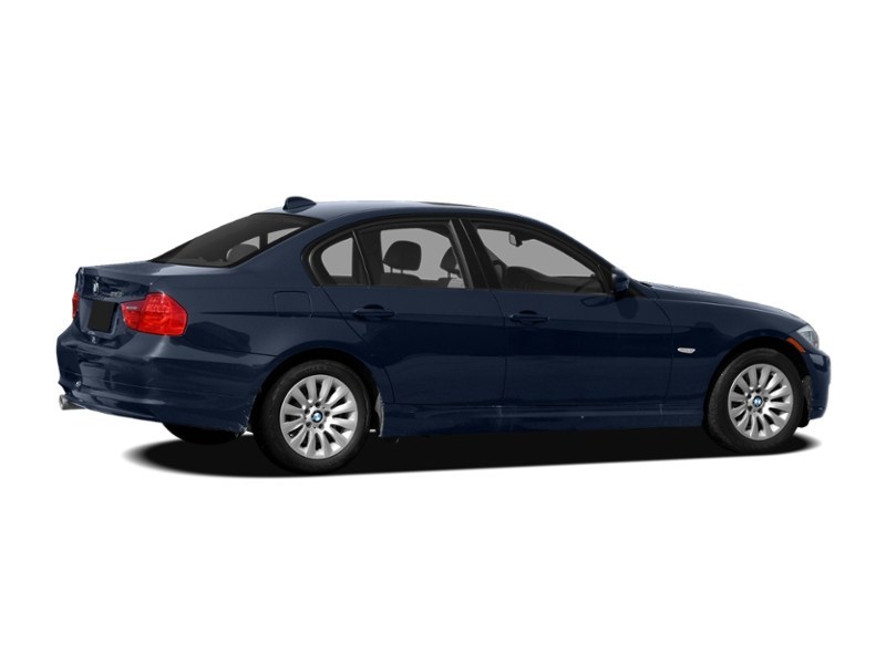 2011 BMW 328 4dr Sdn 328i xDrive AWD Classic Ed Exterior Shot 2