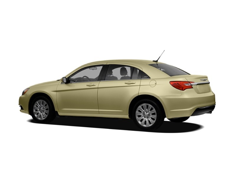 2011 Chrysler 200 4dr Sdn Touring Exterior Shot 13