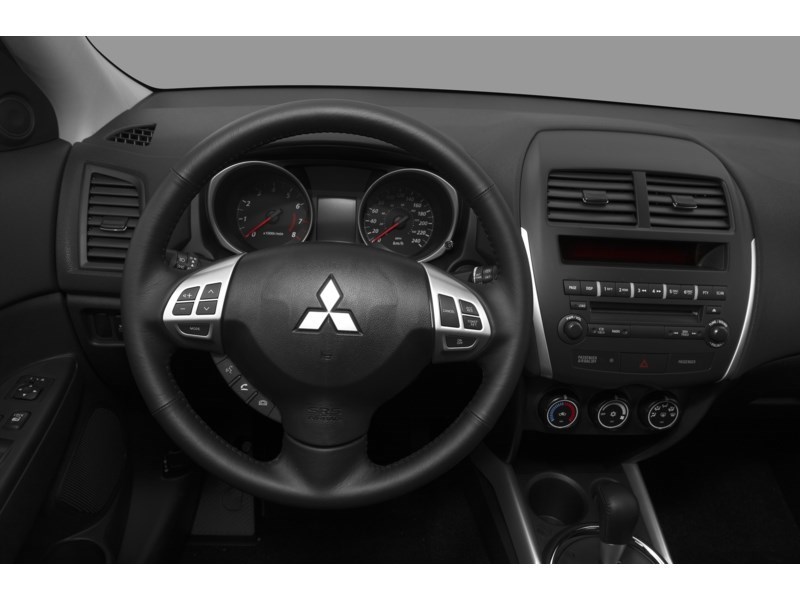 2011 Mitsubishi RVR 2WD 4dr CVT SE Interior Shot 3