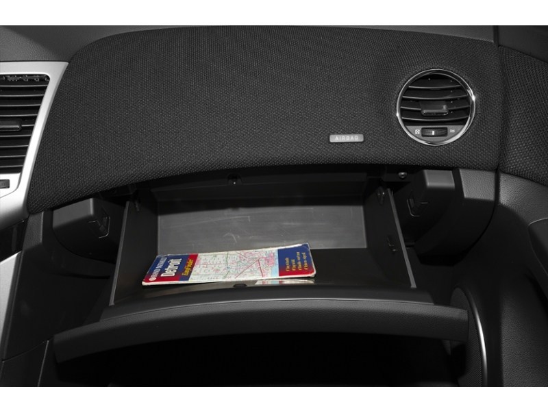 2012 Chevrolet Cruze 4dr Sdn LS+ w/1SB Interior Shot 4