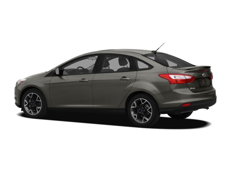 2012 Ford Focus 4dr Sdn SE Exterior Shot 10
