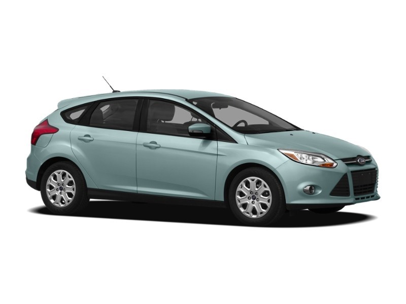 2012 Ford Focus 5dr HB SE Exterior Shot 9