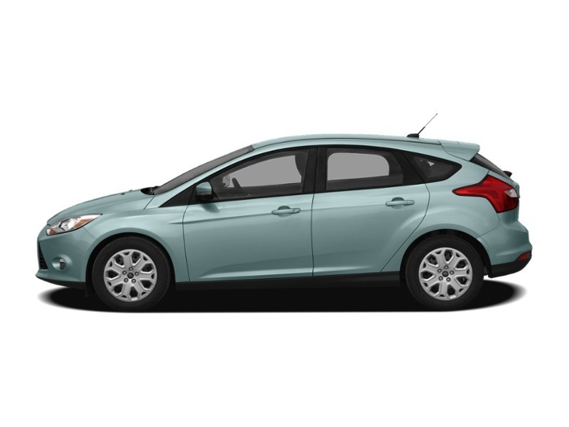 2012 Ford Focus 5dr HB SE Exterior Shot 12