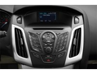 2012 Ford Focus 5dr HB SE Interior Shot 2